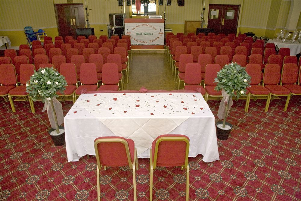 Cedar Tree Hotel Rugeley Exterior foto